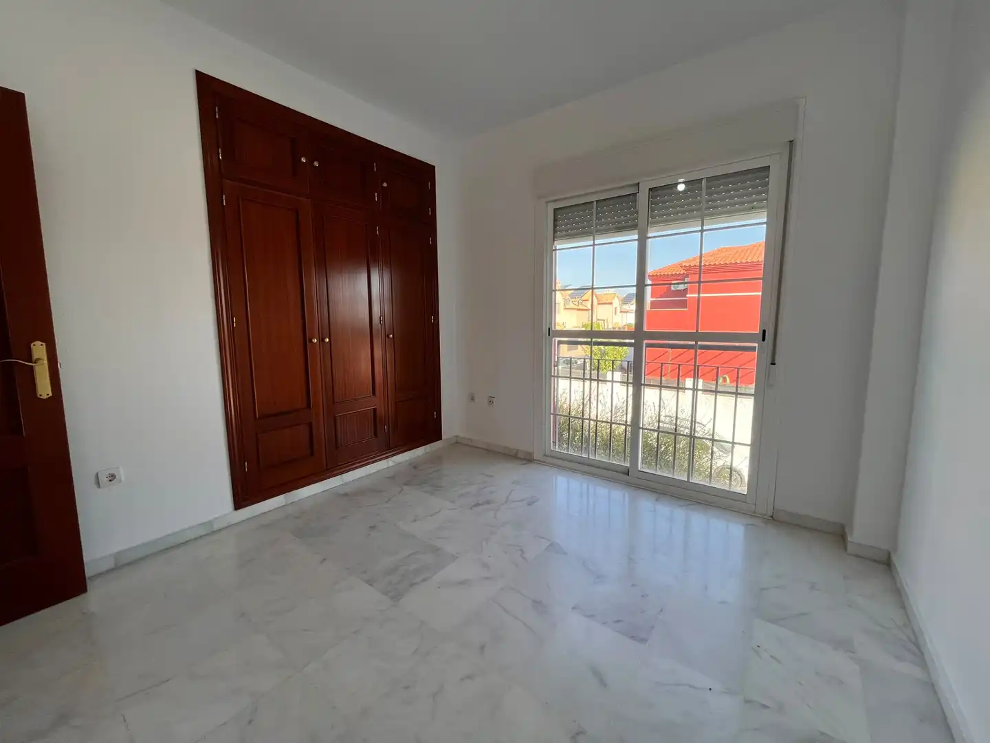 Casa aparellada amb piscina en venda a Colegio Europa, imagen 23