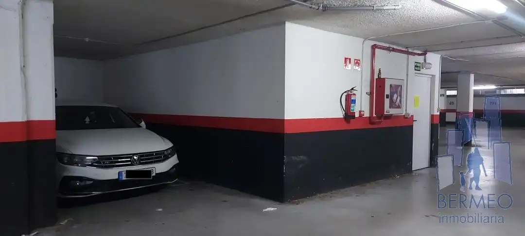 Parking à vendre à Pintor Benito Barrueta Kalea, imagen 3
