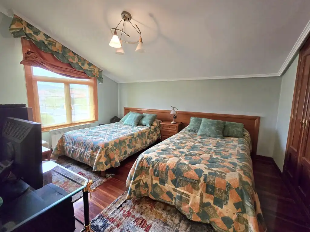 Dormitori de Casa o xalet en venda en Villarcayo de Merindad de Castilla la Vieja