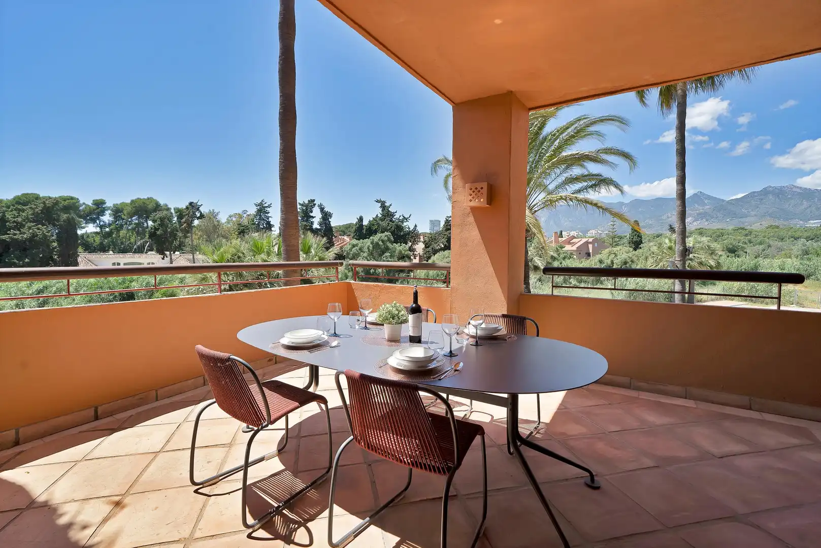 Terrassa de Apartament en venda en Marbella amb Aire condicionat, Calefacció i Jardí privat