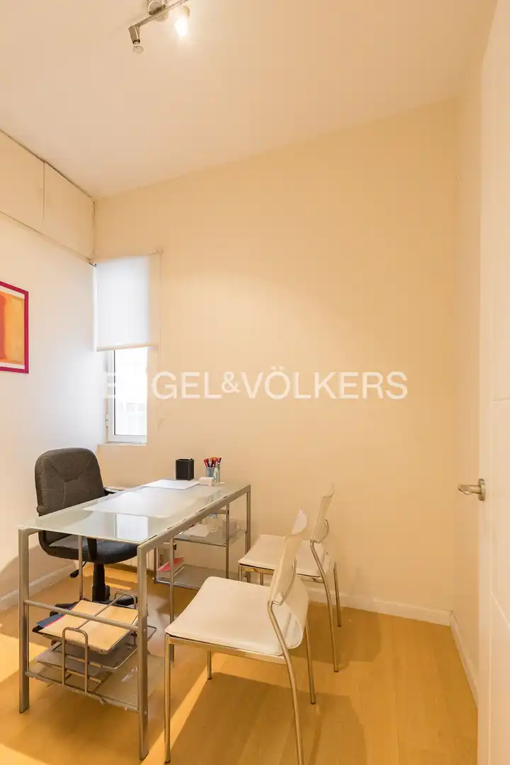 Flat for sale in Madrid  with Heating and Parquet flooring