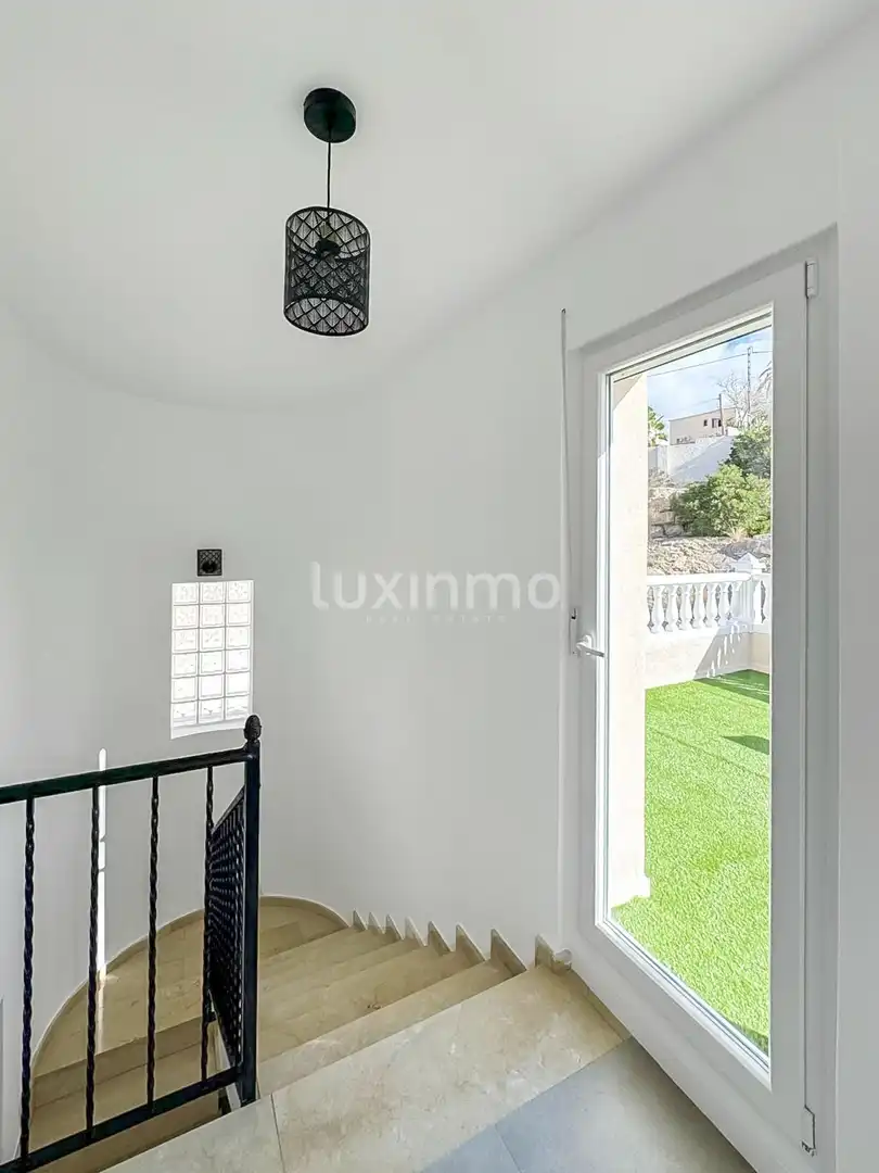 Villa mit Terrasse zum Verkauf in Pueblo Acantilado - Lanuza, imagen 13
