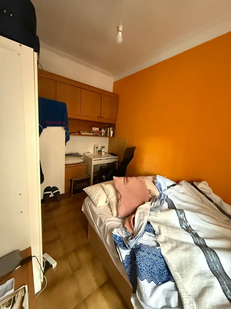 Habitación de Piso en venta en L'Hospitalet de Llobregat con Balcón