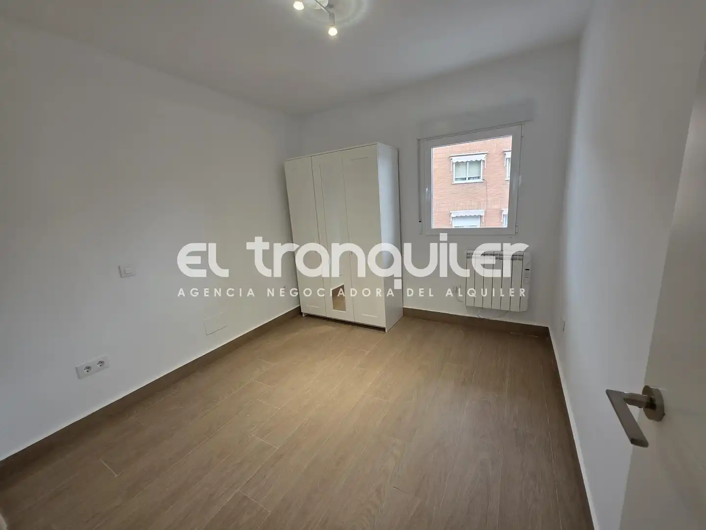 Bedroom of Flat for rent in Madrid  with Terrace and Washing machine