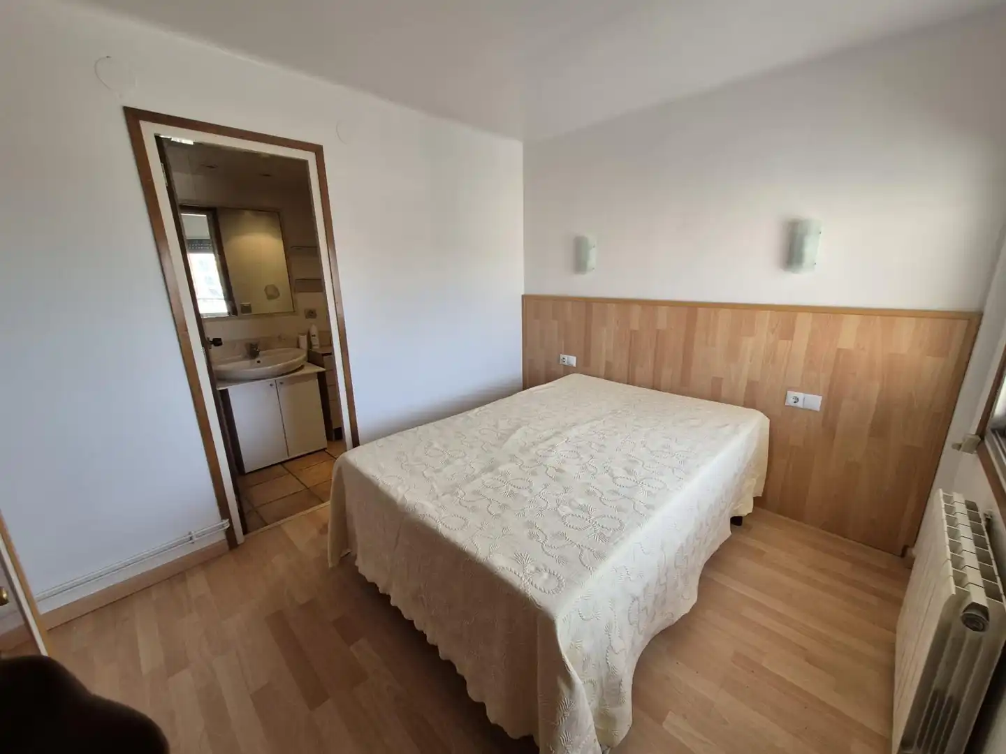 Habitación de Apartamento en venta en Malgrat de Mar con Calefacción y Piscina comunitaria