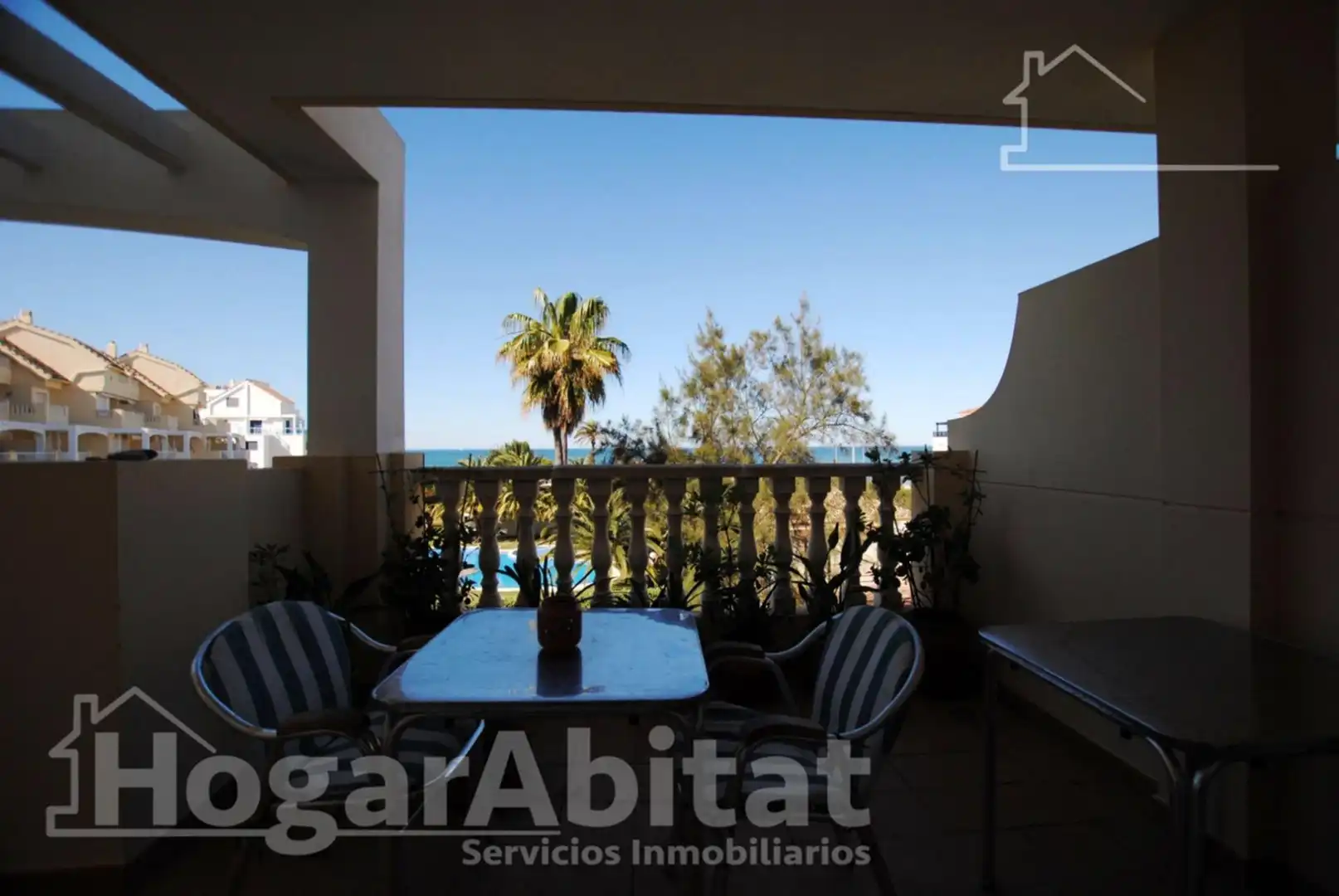 Vista exterior de Pis en venda en Dénia amb Aire condicionat, Calefacció i Jardí privat