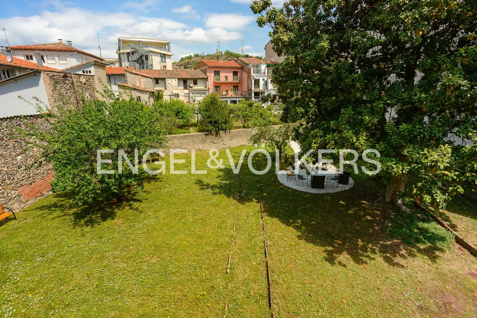 Casa o chalet en venta en Olot con Calefacción, Jardín privado y Terraza