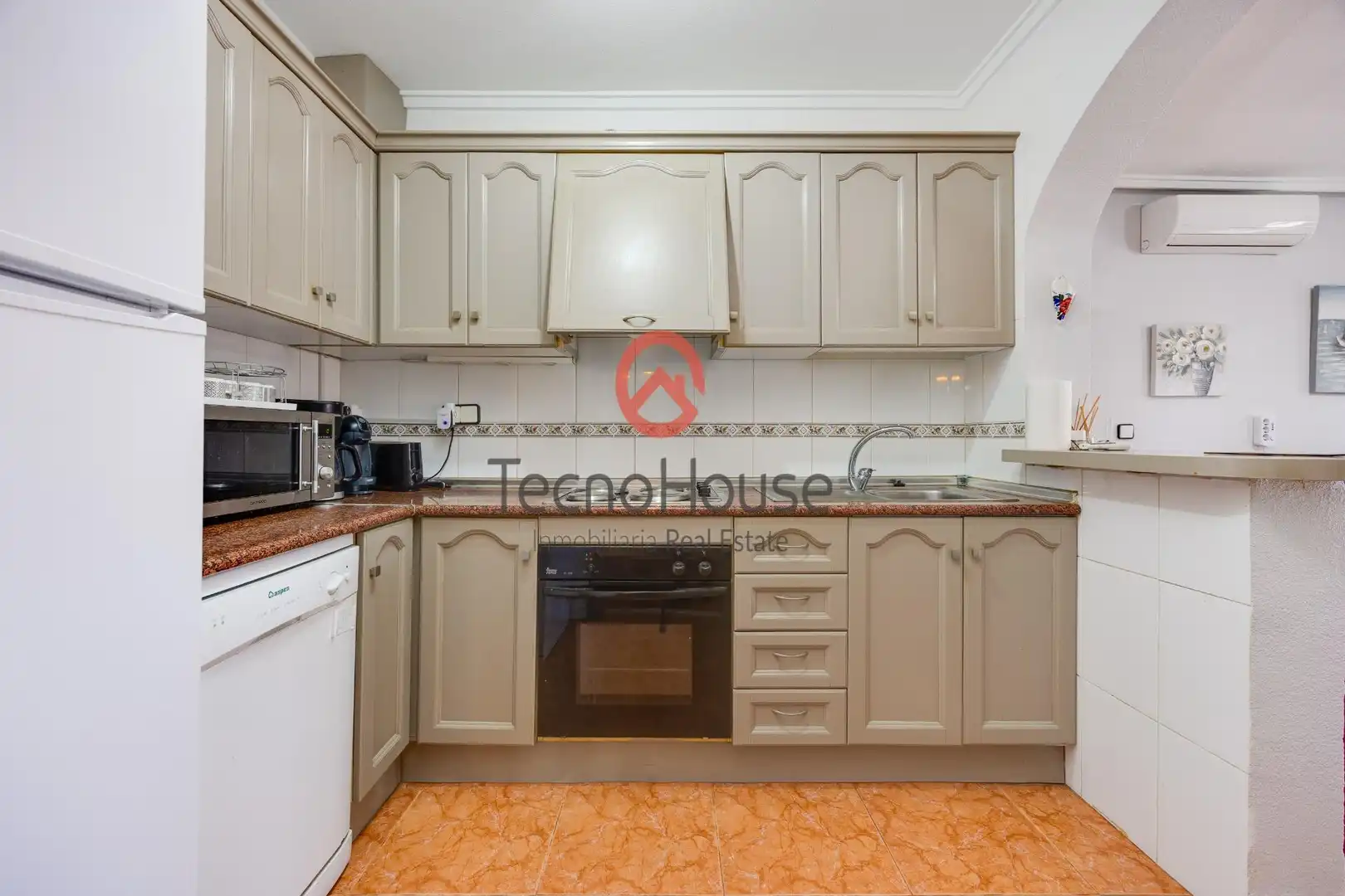 Cocina de Casa adosada en venta en Orihuela con Aire acondicionado, Jardín privado y Amueblado