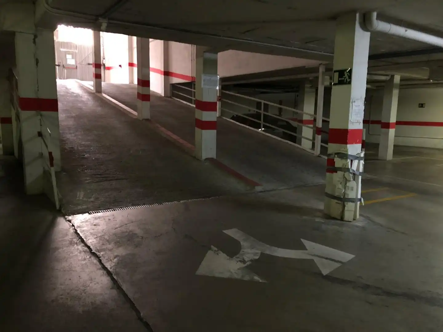 Parkplatz von Garage zur Miete in Sevilla
