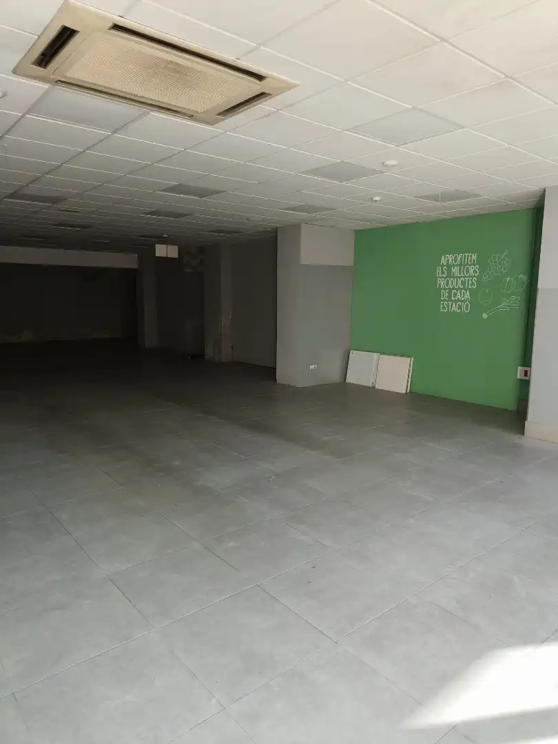 Business premises to rent in Carrer Sant Joan de Mata 3, imagen 5