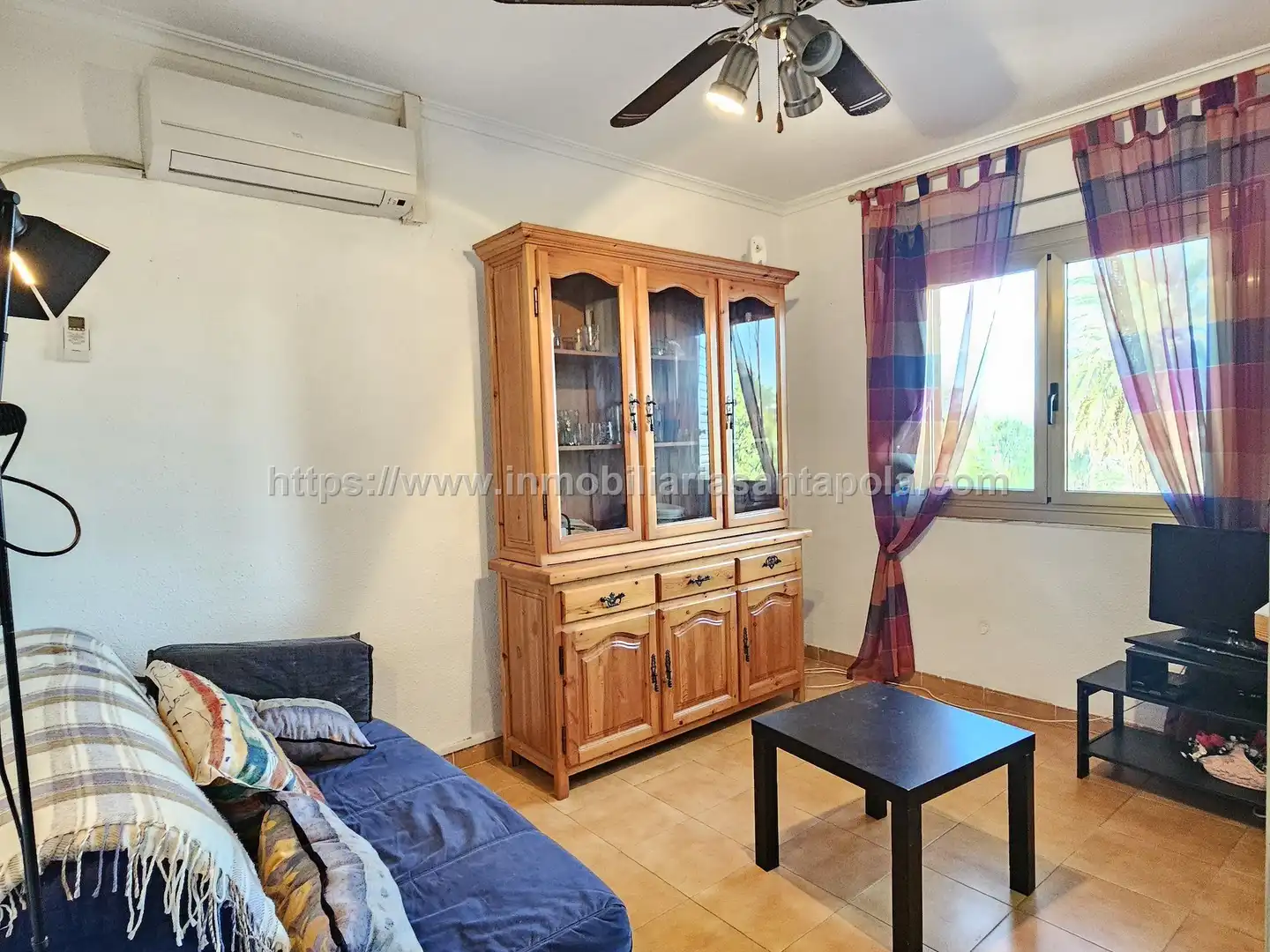 Sala de estar de Piso en venta en Santa Pola con Aire acondicionado, Piscina y Amueblado