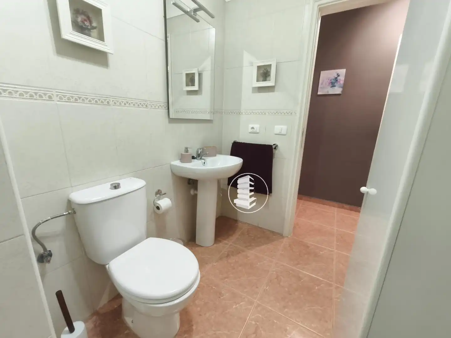 Baño de Piso de alquiler en Candelaria con Jardín privado, Terraza y Piscina