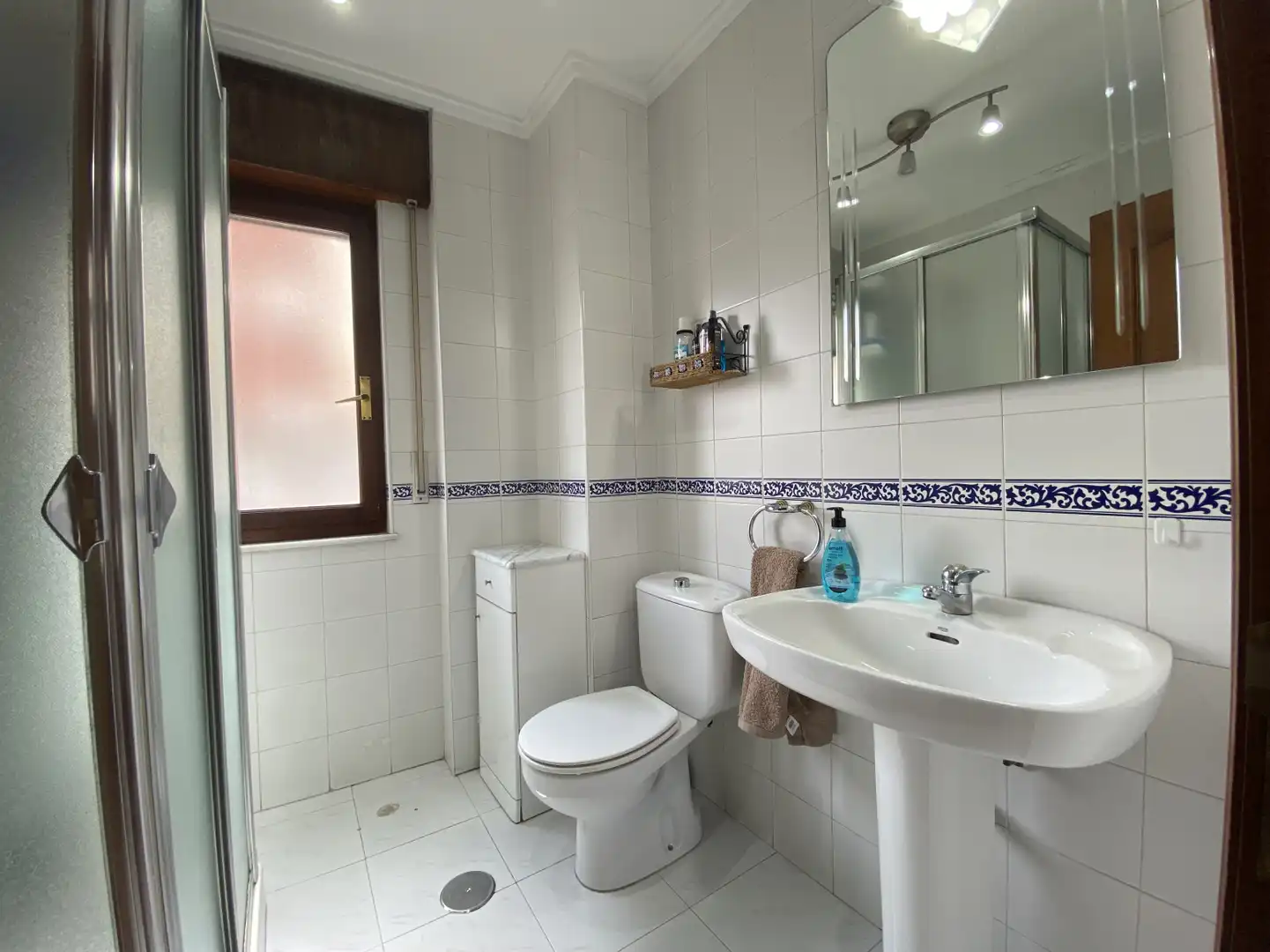 Baño de Piso en venta en Torrelavega  con Calefacción, Parquet y Terraza