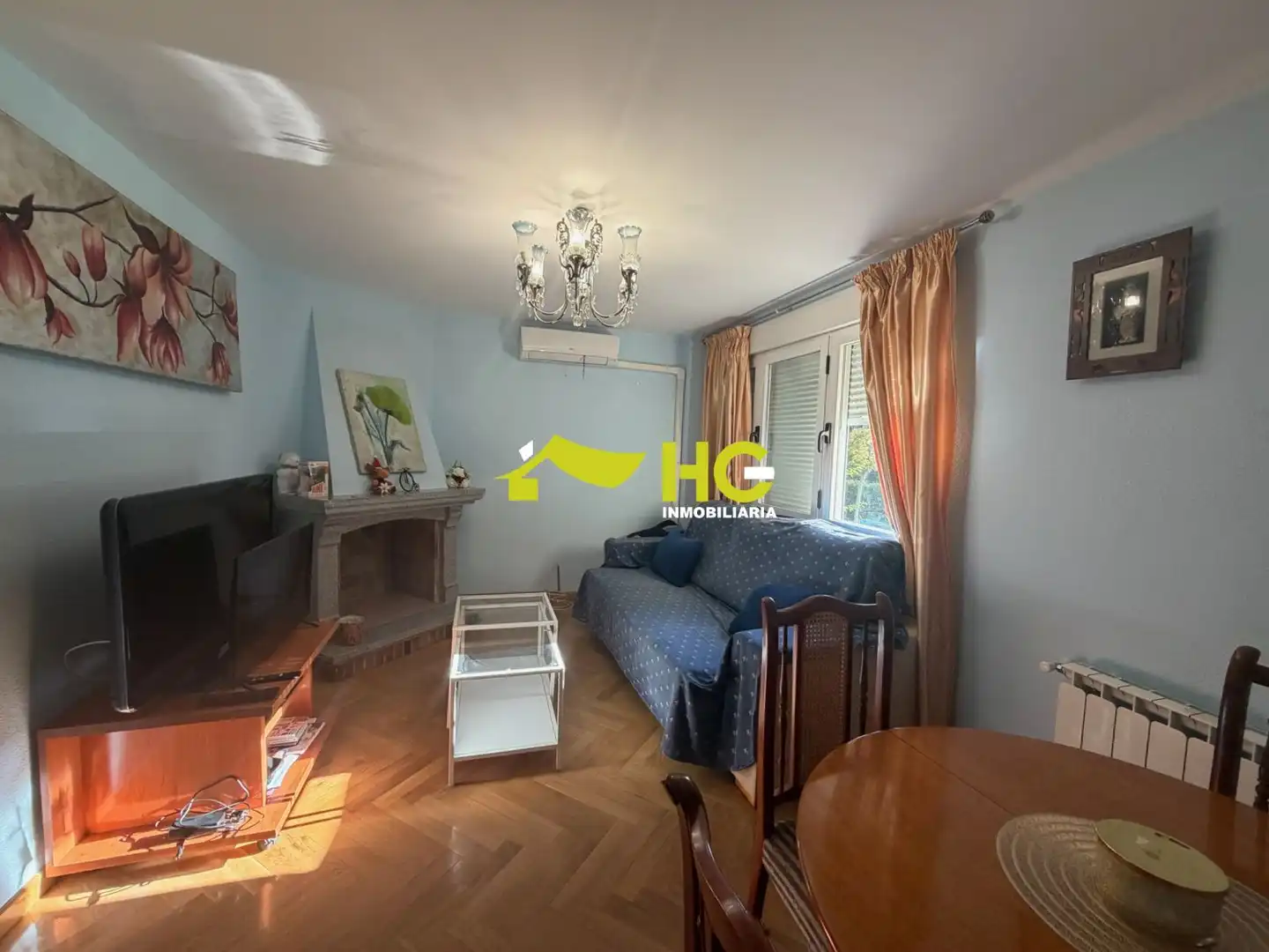 Sala d'estar de Pis per a compartir en Villaviciosa de Odón amb Calefacció, Parquet i Moblat