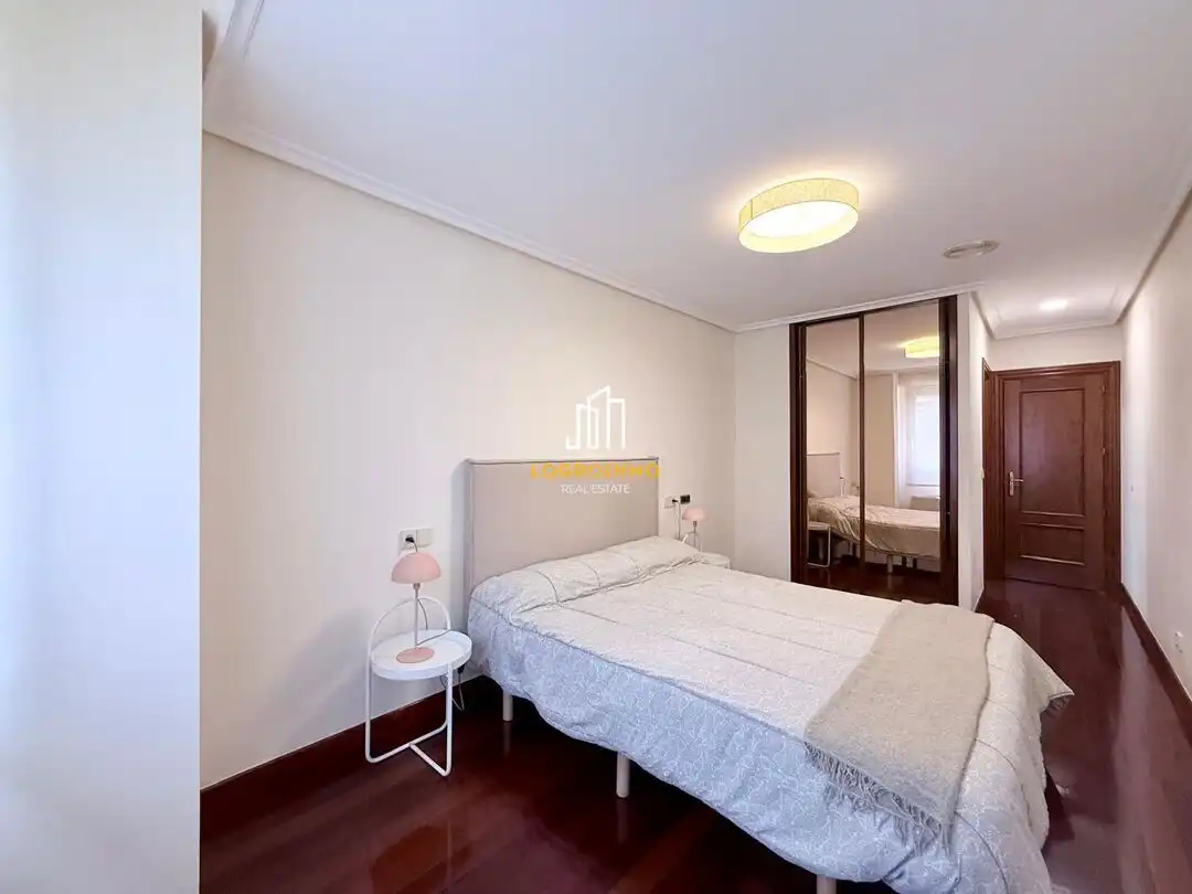 Schlafzimmer von Wohnung zur Miete in  Logroño mit Klimaanlage, Heizung und Abstellraum