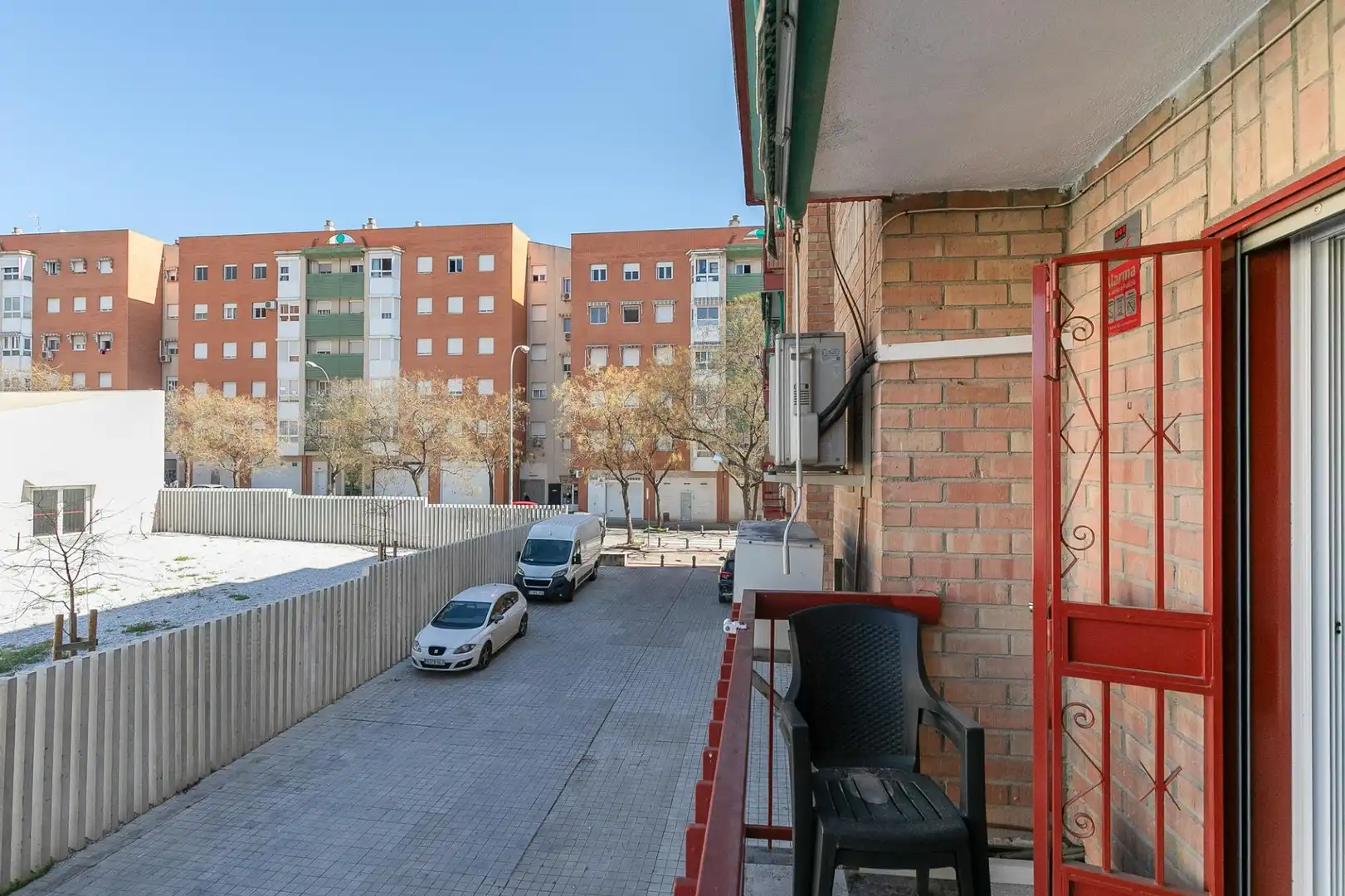 Vista exterior de Piso en venta en Granada con Aire acondicionado y Terraza