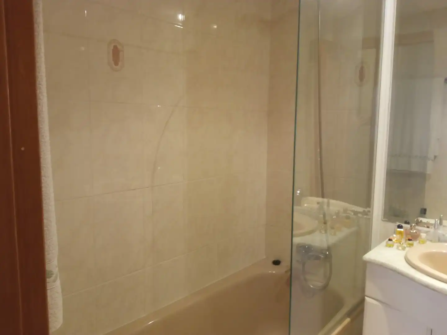 Baño de Piso de alquiler en Valencia con Balcón