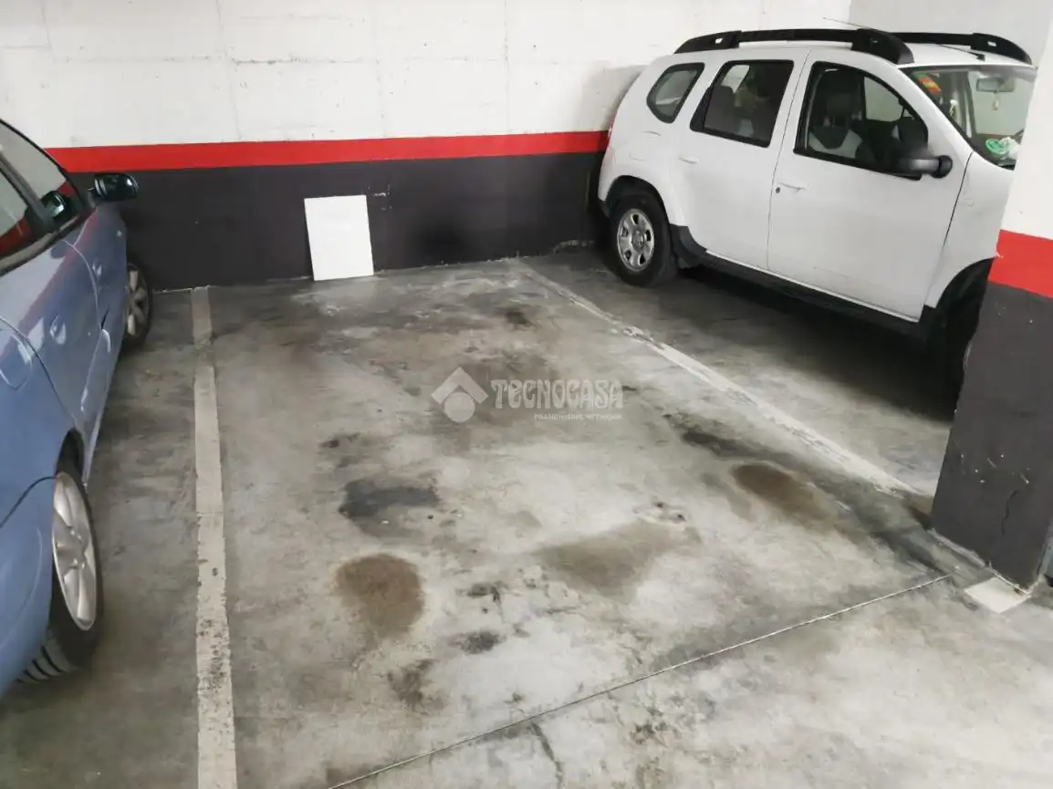 Parkplatz von Wohnung zum Verkauf in Madrid mit Klimaanlage, Heizung und Terrasse