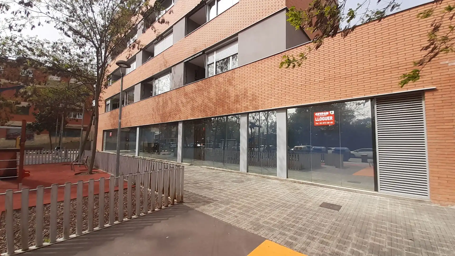 Local comercial de lloguer a Parets del Vallès