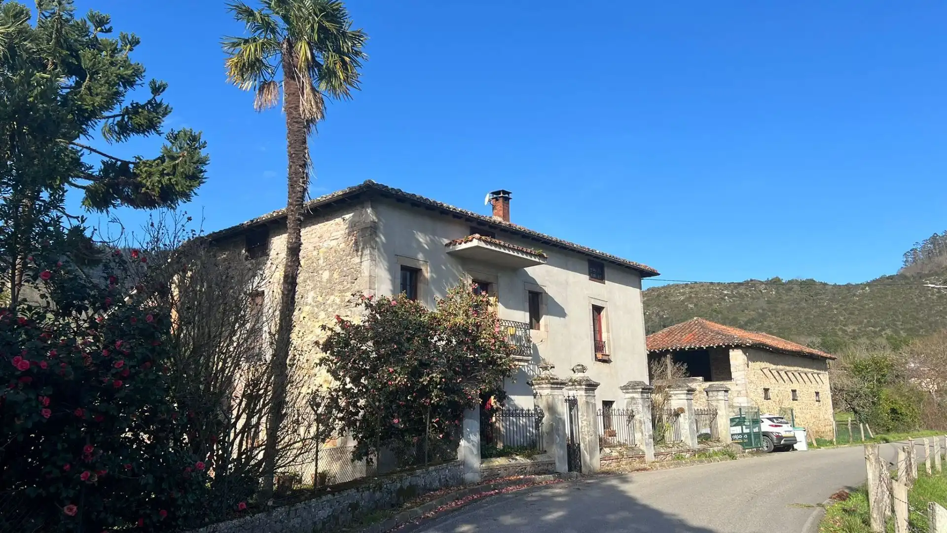 Casa amb jardí en venda a Bode