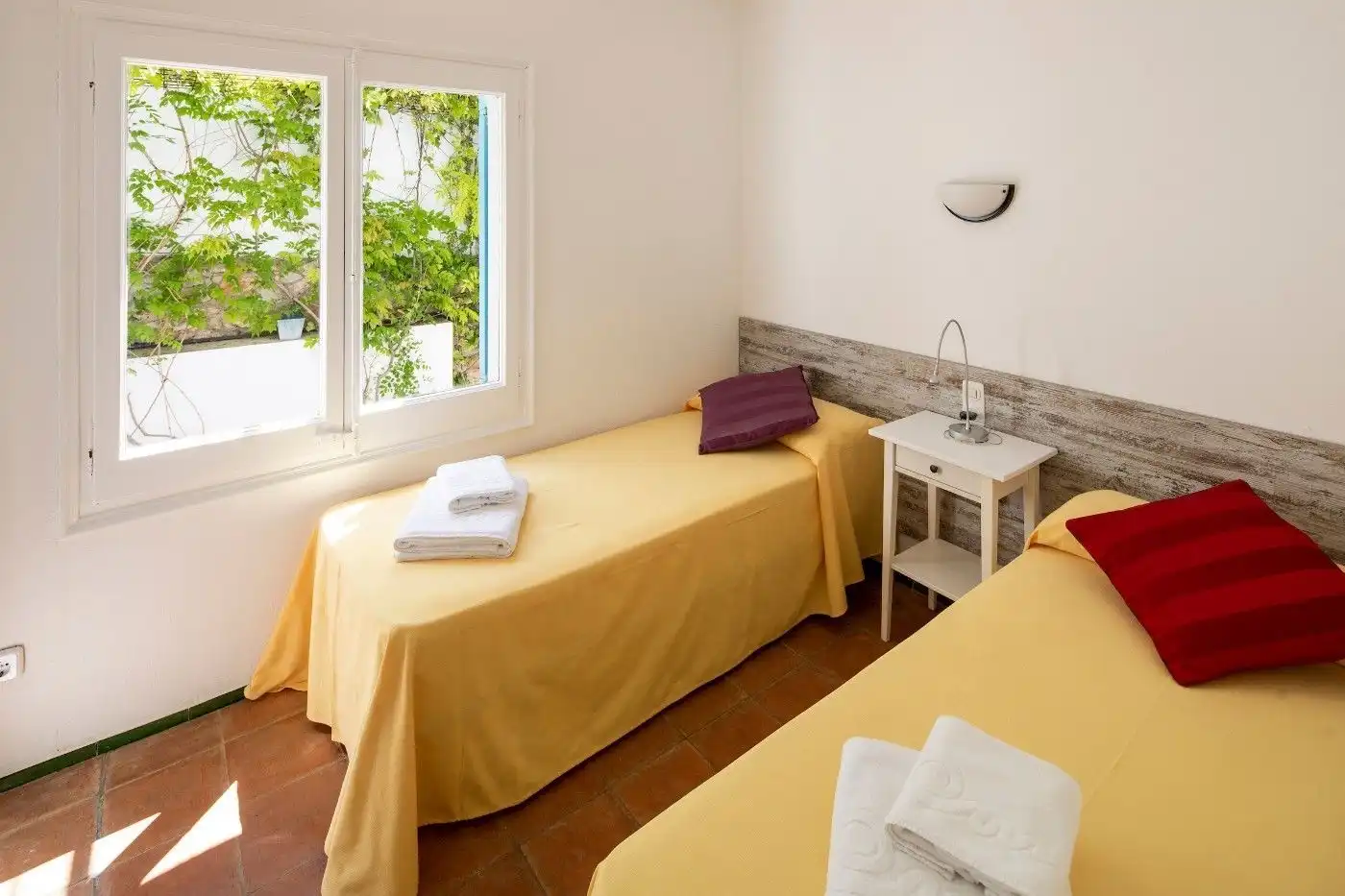 Habitación de Casa o chalet en venta en L'Estartit con Terraza, Piscina y Amueblado