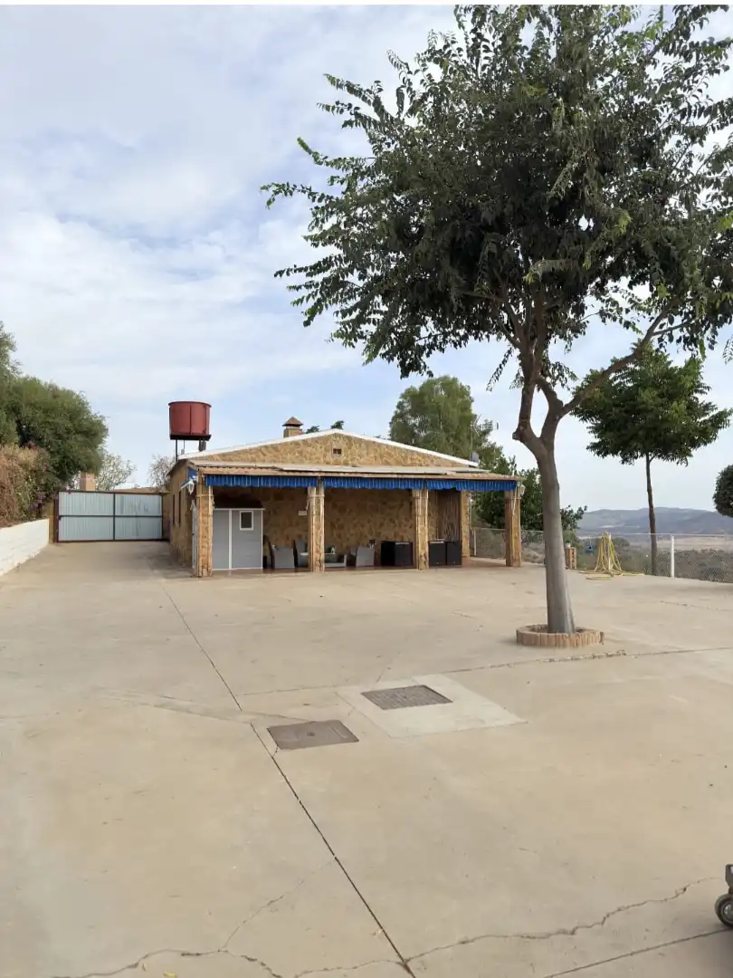 Vista exterior de Casa o chalet en venta en Almodóvar del Río con Aire acondicionado, Calefacción y Jardín privado