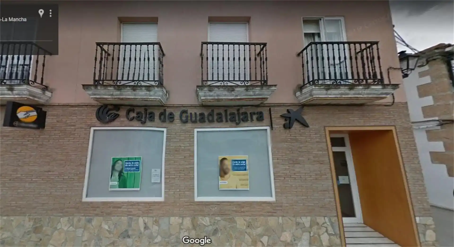 Vista exterior de Local en venda en Espinosa de Henares - pueblo
