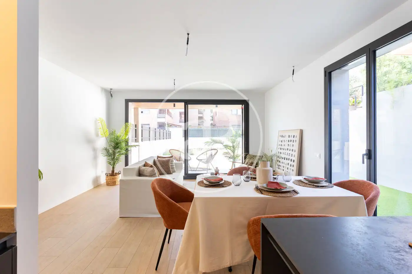 Wohnzimmer von Wohnung zum Verkauf in Sant Cugat del Vallès mit Klimaanlage, Heizung und Privatgarten
