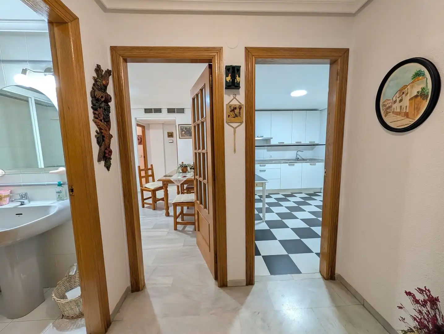 Apartamento de alquiler en Estepona con Amueblado y Balcón