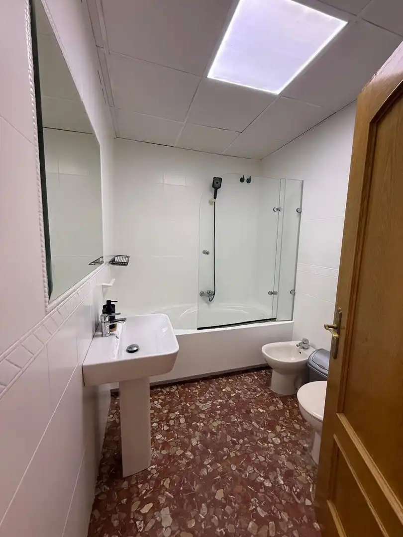 Bany de Casa o xalet en venda en Córdoba amb Terrassa