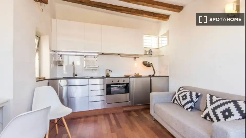 Flat for rent in Sant Pere, Sta. Caterina i la Ribera