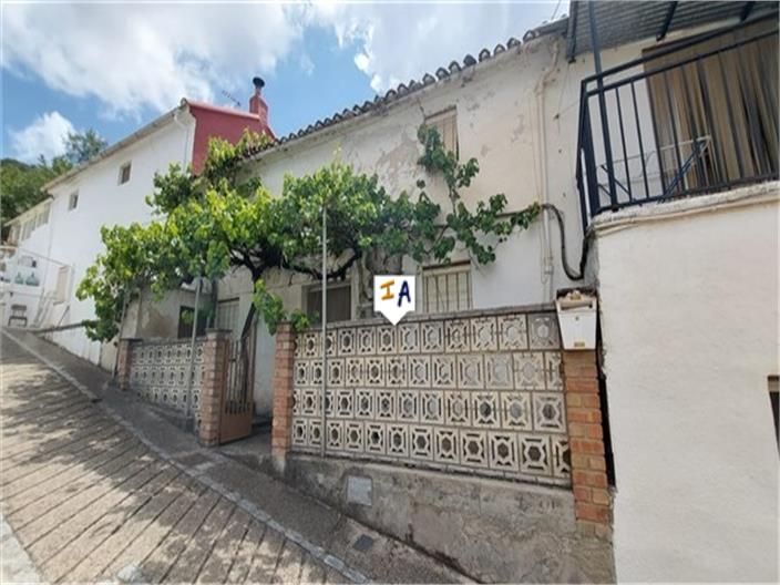 Vista exterior de Casa adosada en venda en Alcalá la Real amb Traster i Internet