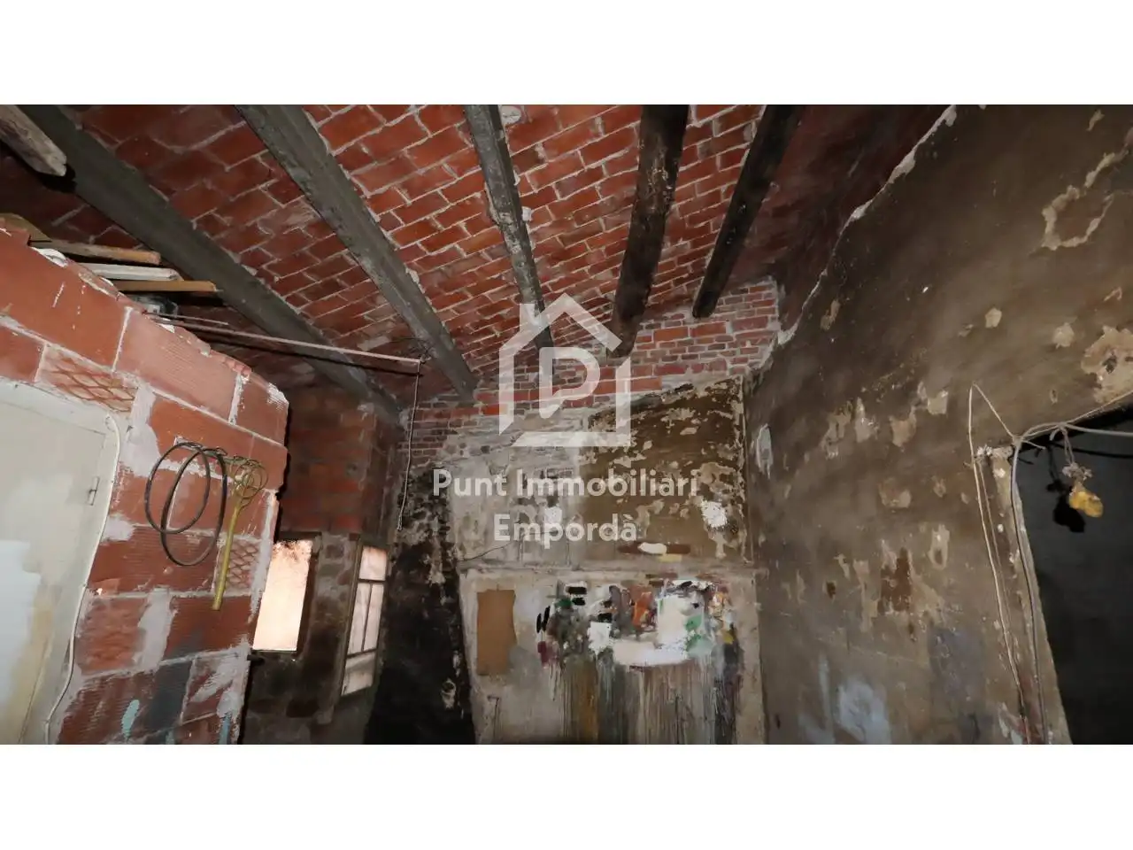 Edificio en venta en Llançà