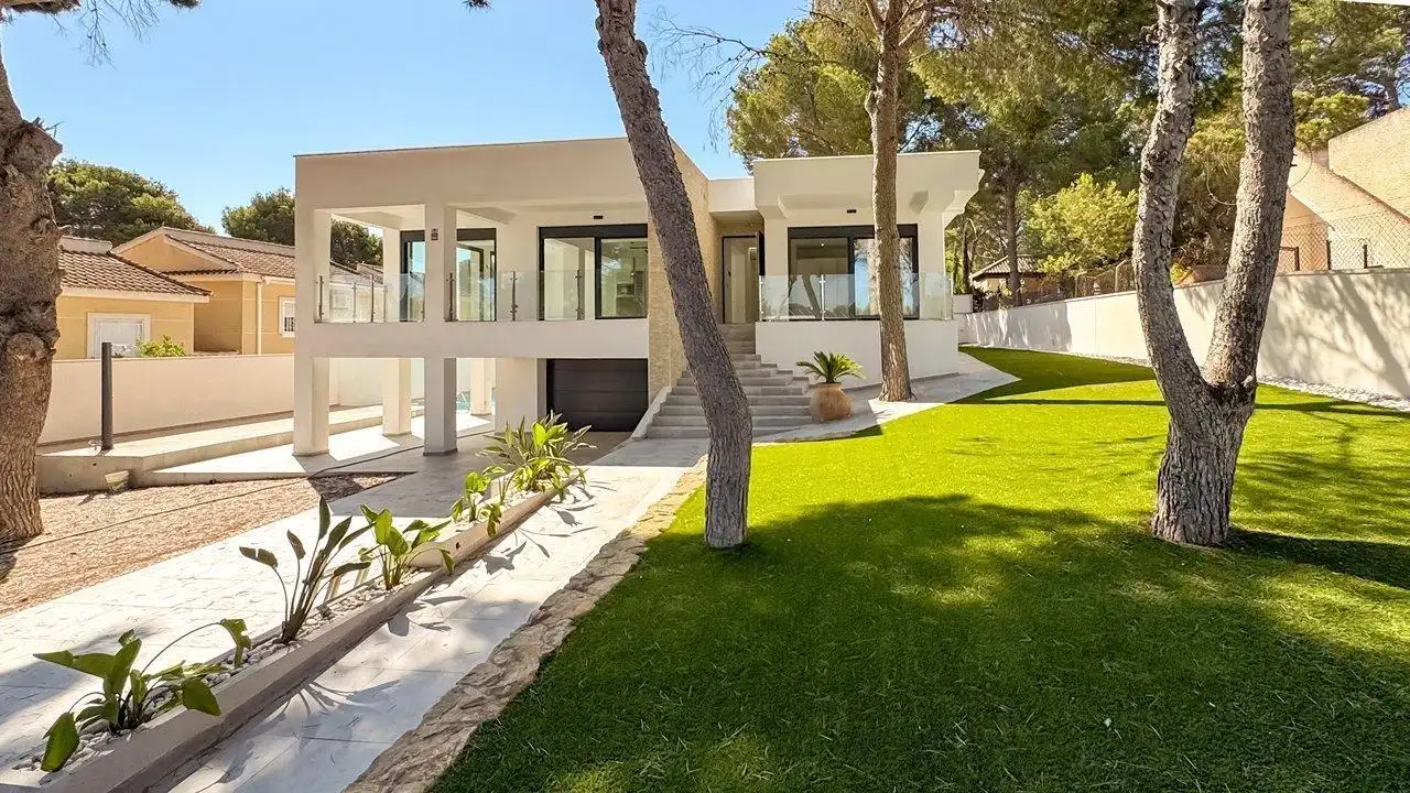 Villa zum Verkauf in Los Balcones - Los Altos, imagen 4