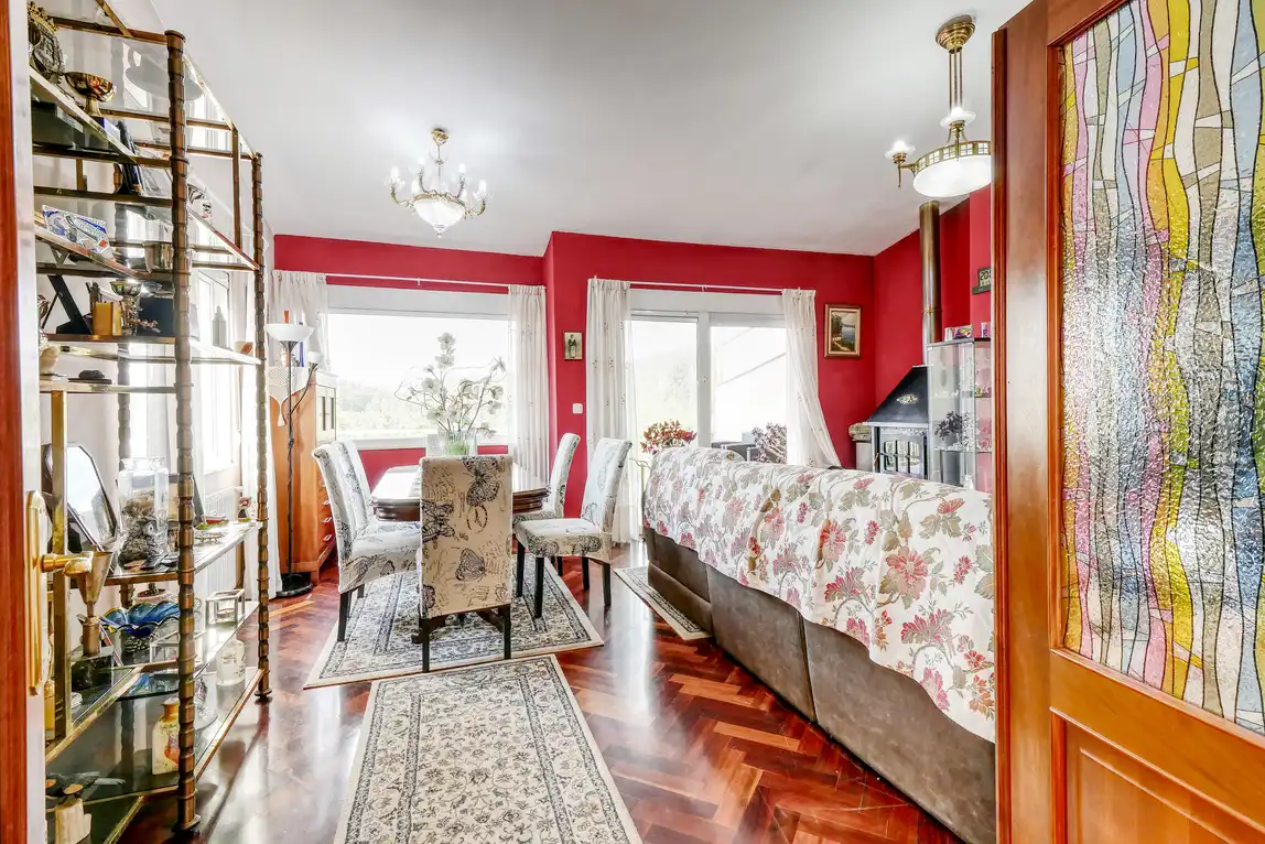 Comedor de Casa adosada en venta en A Coruña Capital  con Calefacción, Jardín privado y Parquet