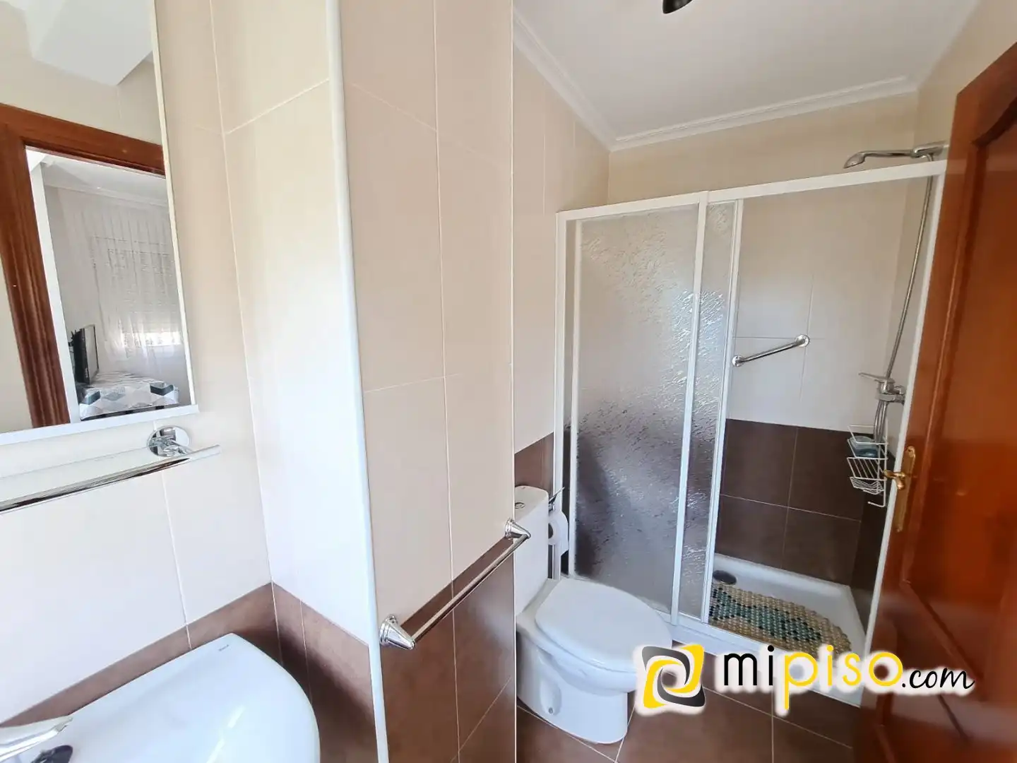 Bathroom of Flat for rent in Laredo  with Furnished
