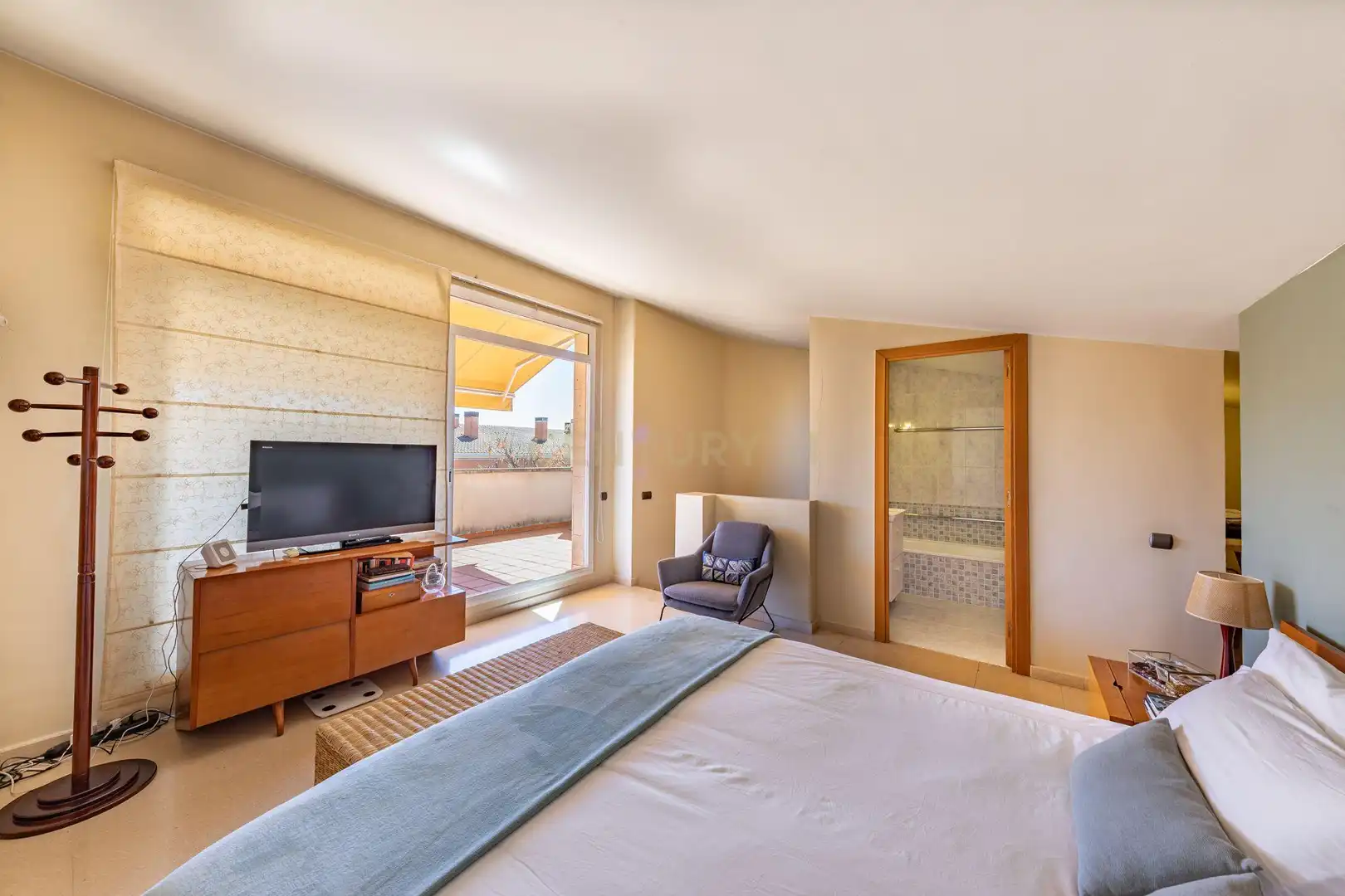 Casa adosada en venda a Carrer d'Ordal, Sant Cugat del Vallès, Spain, -1, Mira-sol