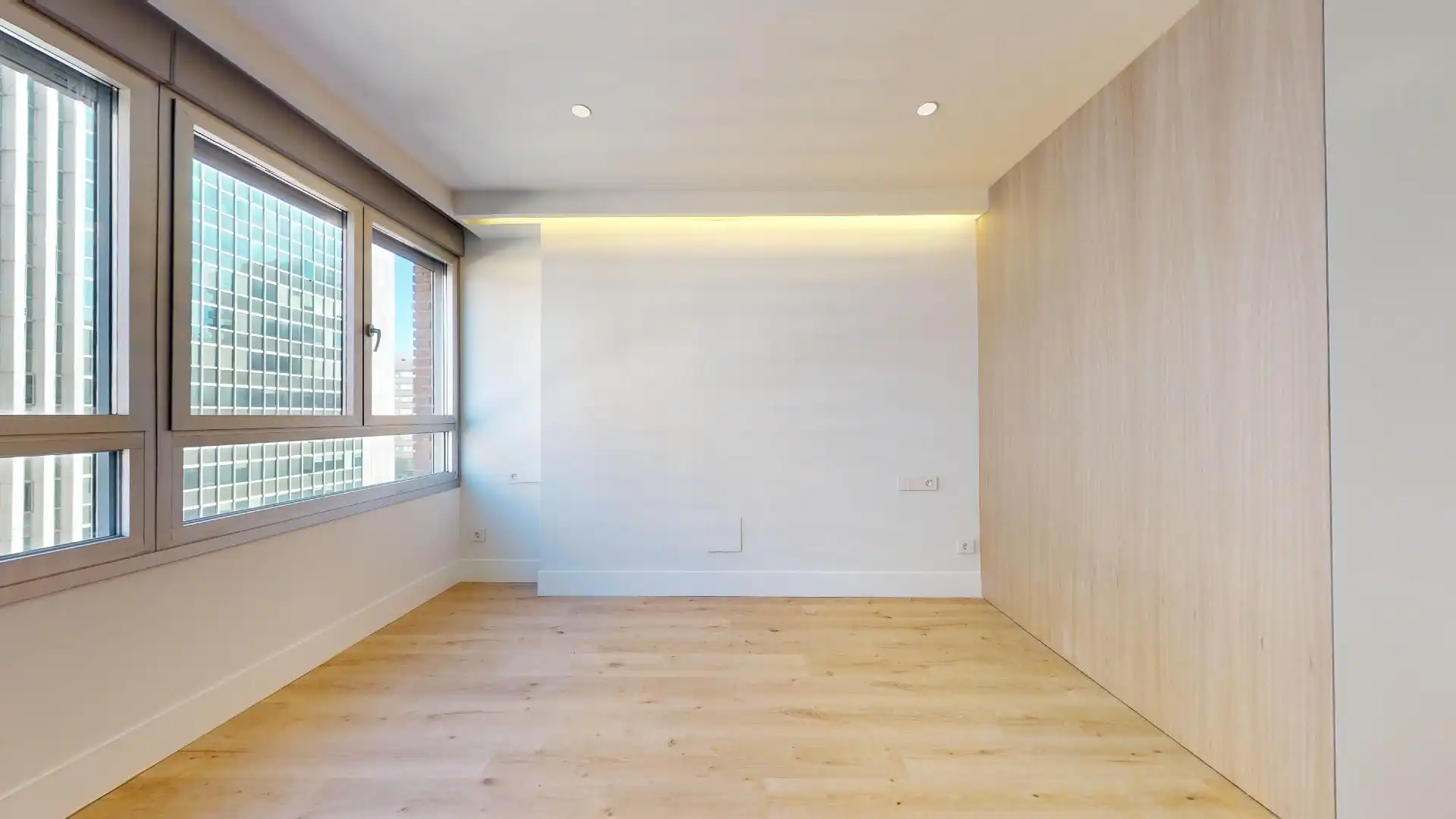 Flat for rent in Madrid  with Air Conditioner, Heating and Storage room