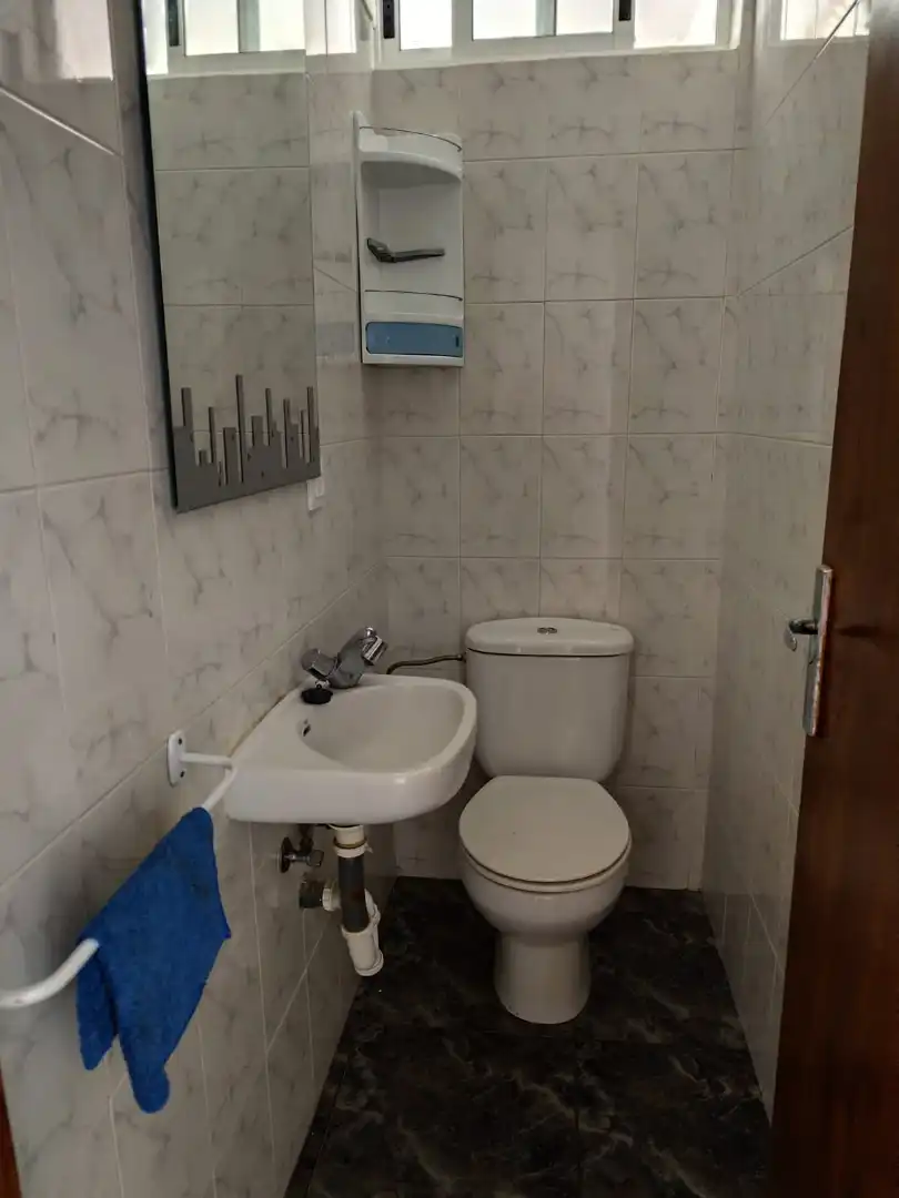 Baño de Piso de alquiler en San Cristóbal de la Laguna con Amueblado, Lavadora y Internet