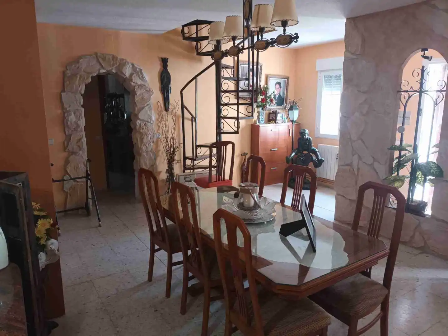 Menjador de Casa o xalet en venda en Marugán amb Calefacció, Jardí privat i Terrassa