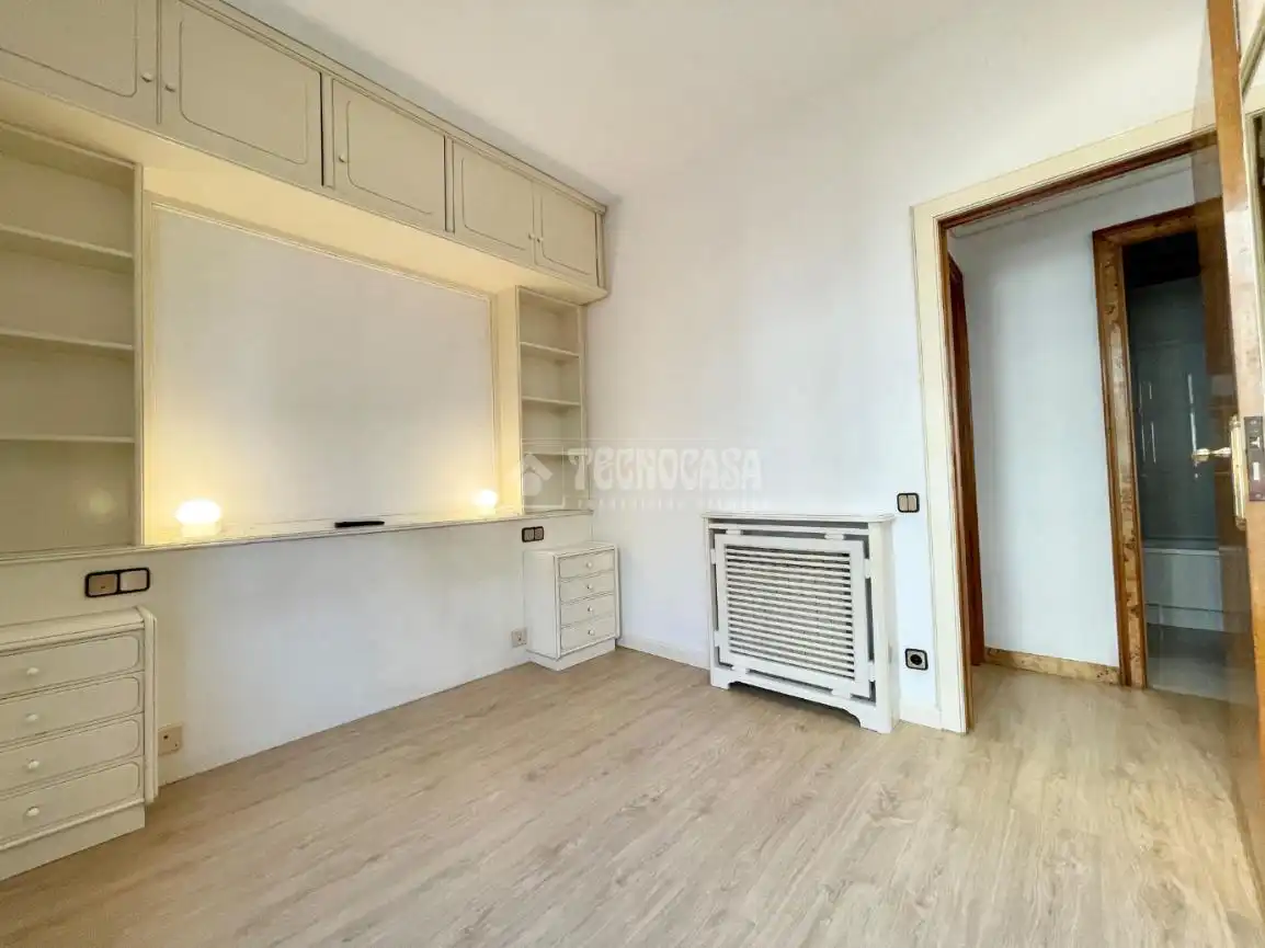 Habitación de Piso en venta en Barcelona con Calefacción