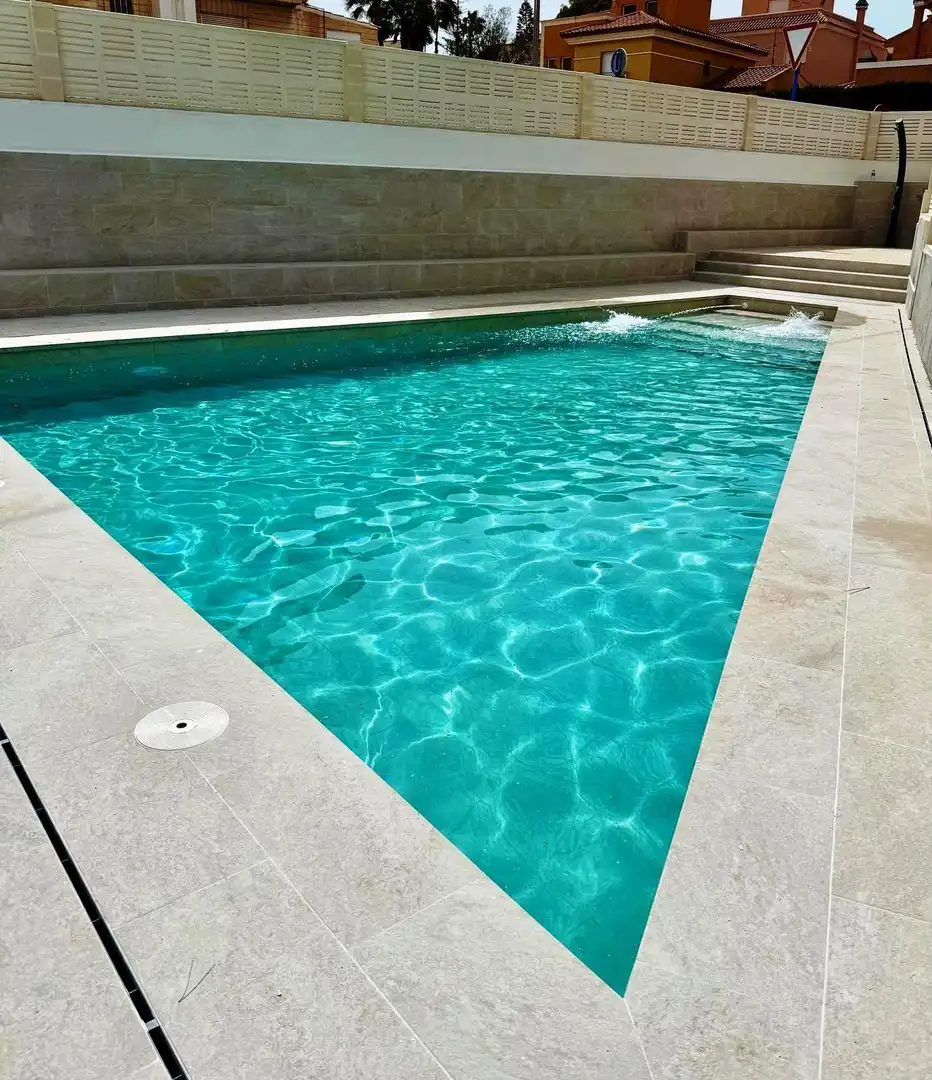 Piscina de Apartament en venda en Playa de San Juan - El Cabo de las Huertas