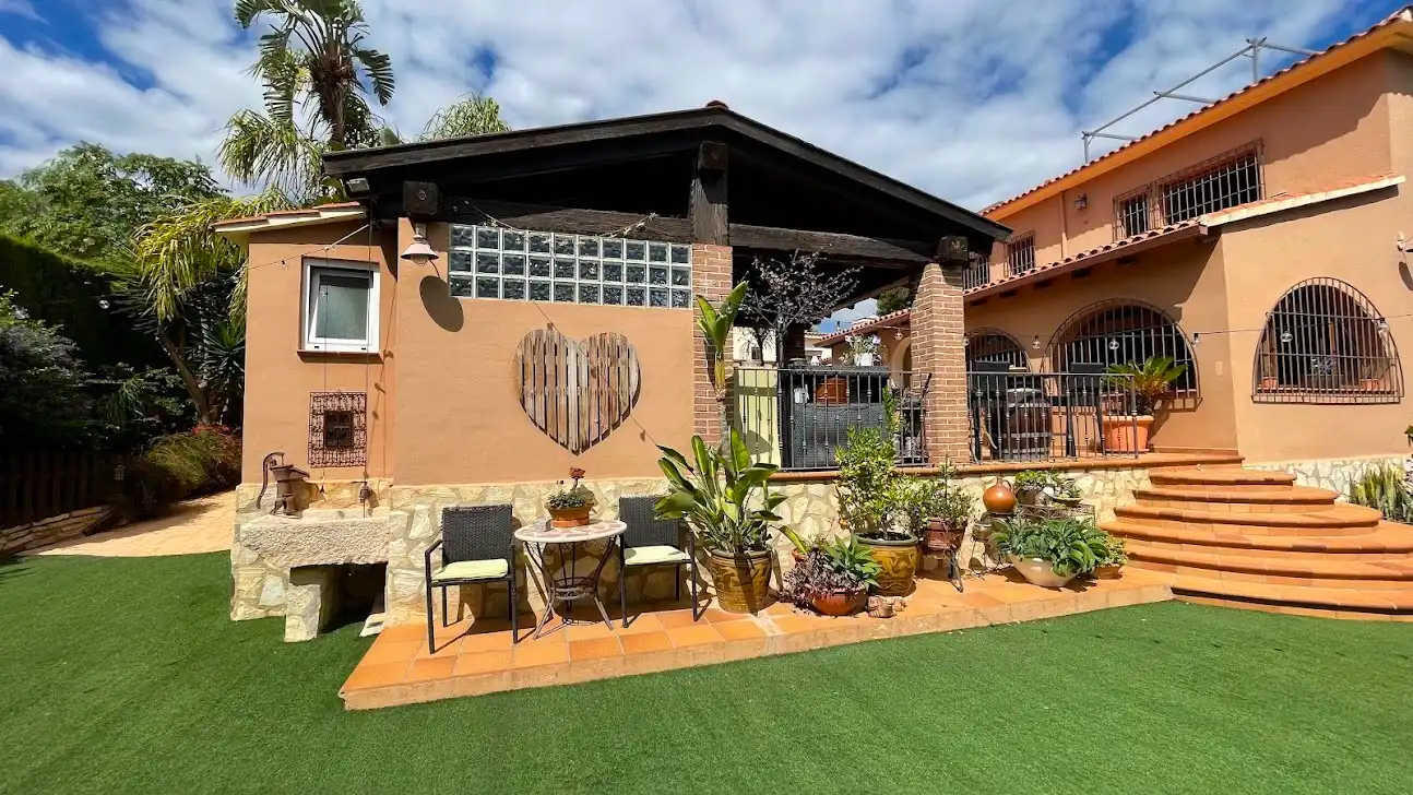 Xalet amb piscina en venda a Coloma