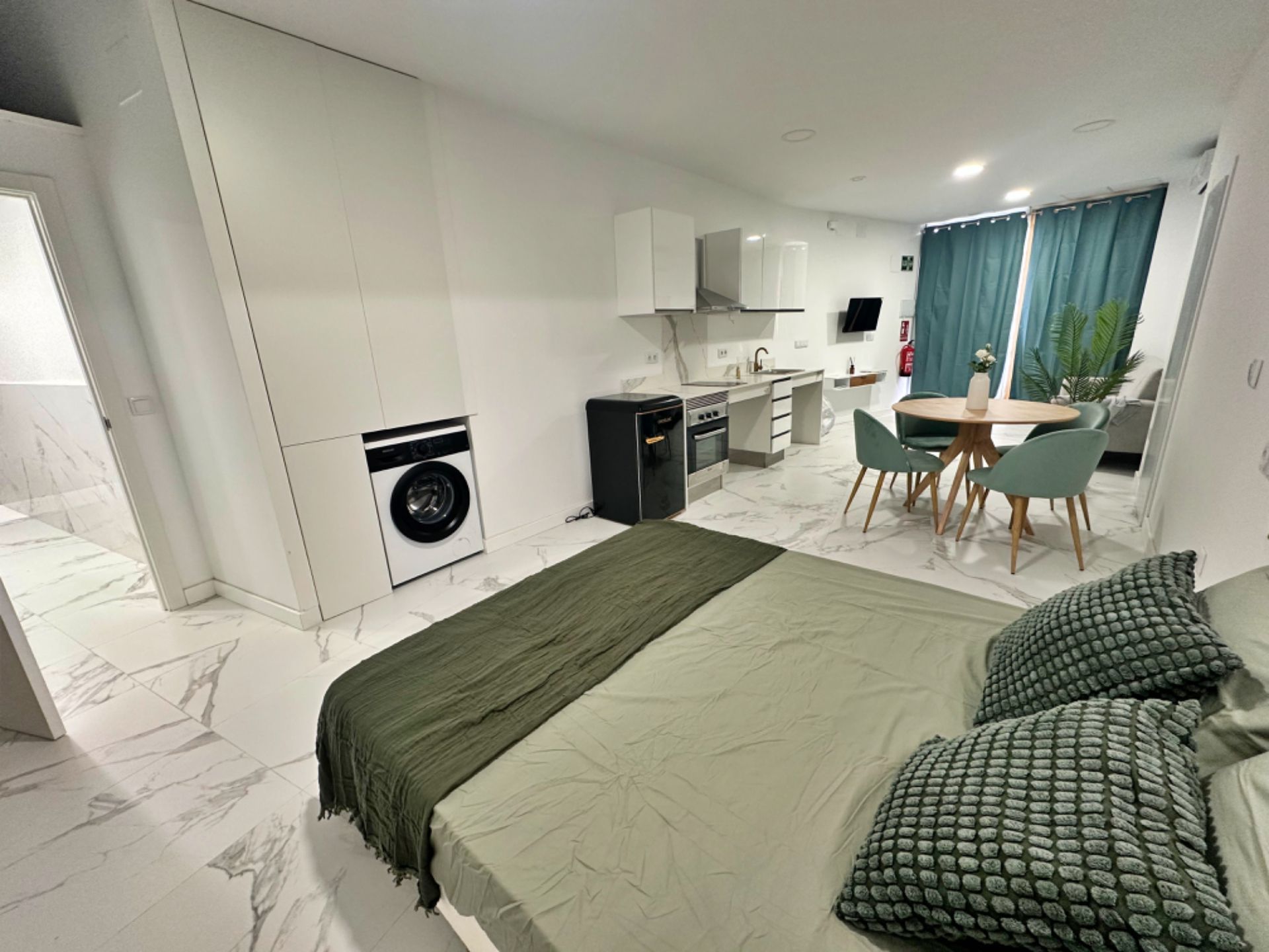 Bedroom of Loft for sale in  Valencia Capital  with Air Conditioner, Furnished and Oven