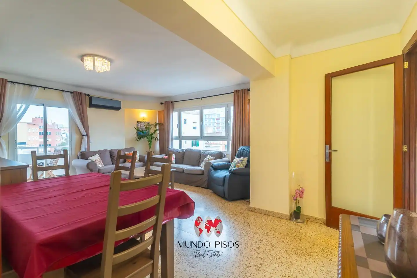 Wohnzimmer von Wohnung zum Verkauf in  Palma de Mallorca mit Klimaanlage, Heizung und Abstellraum