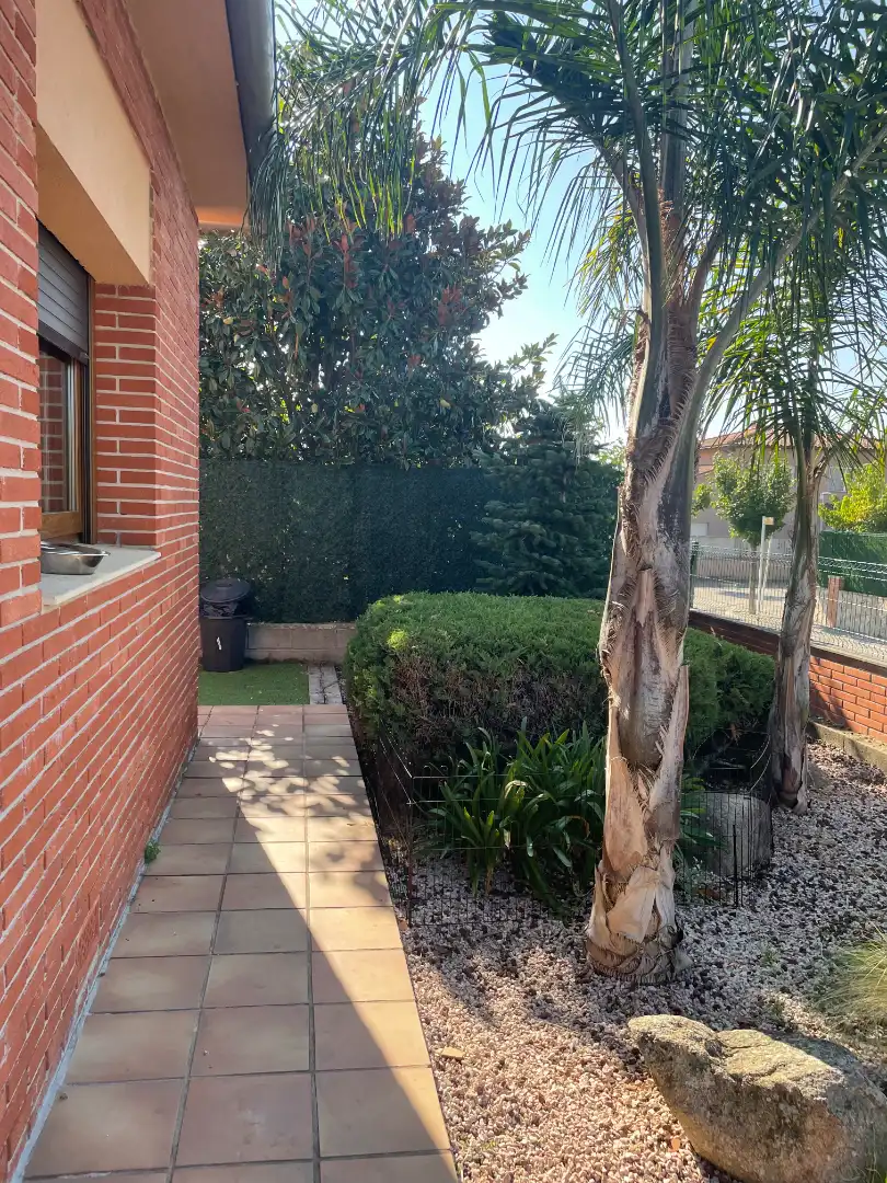 Jardín de Casa o chalet en venta en Llambilles con Aire acondicionado, Calefacción y Jardín privado