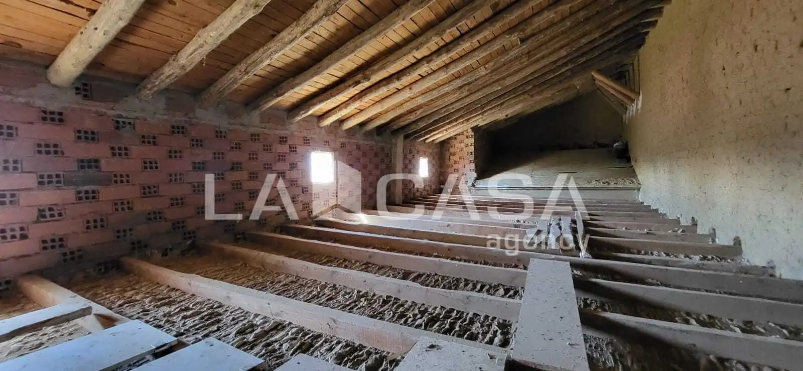 Casa o chalet en venta en Moral de la Reina con Terraza, Trastero y Balcón