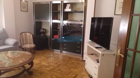 Foto 5 de Piso de alquiler en Residencia, Logroño