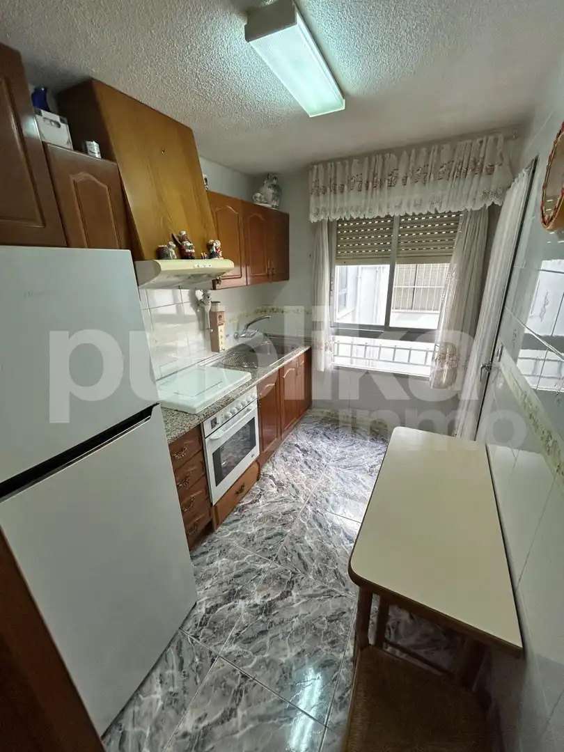 Cuina de Pis en venda en Santa Pola amb Aire condicionat, Terrassa i Moblat