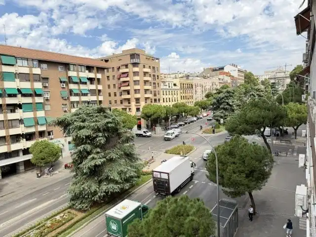 Piso de alquiler en Calle de Toledo, Acacias